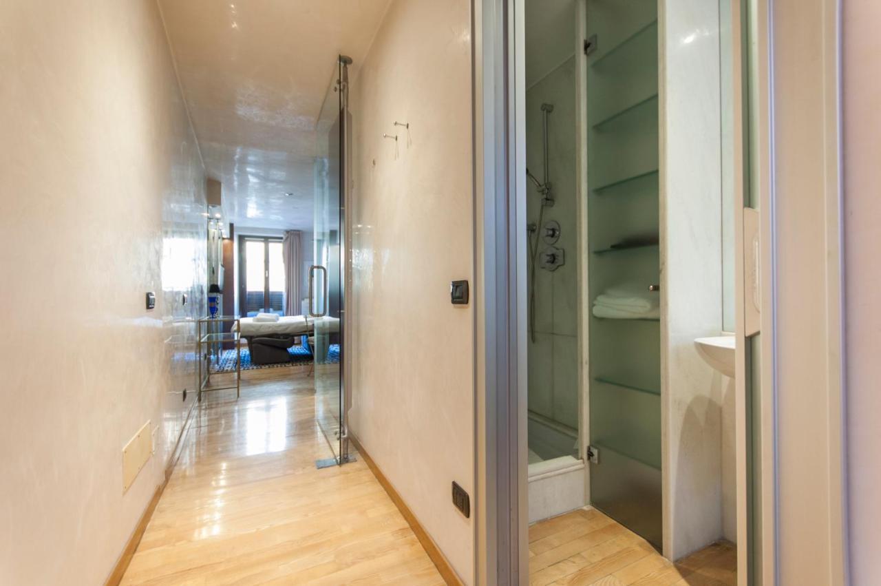 Youhosty - Duomo Studio Apartment Milan Exterior photo