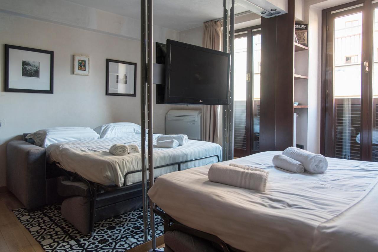 Youhosty - Duomo Studio Apartment Milan Exterior photo
